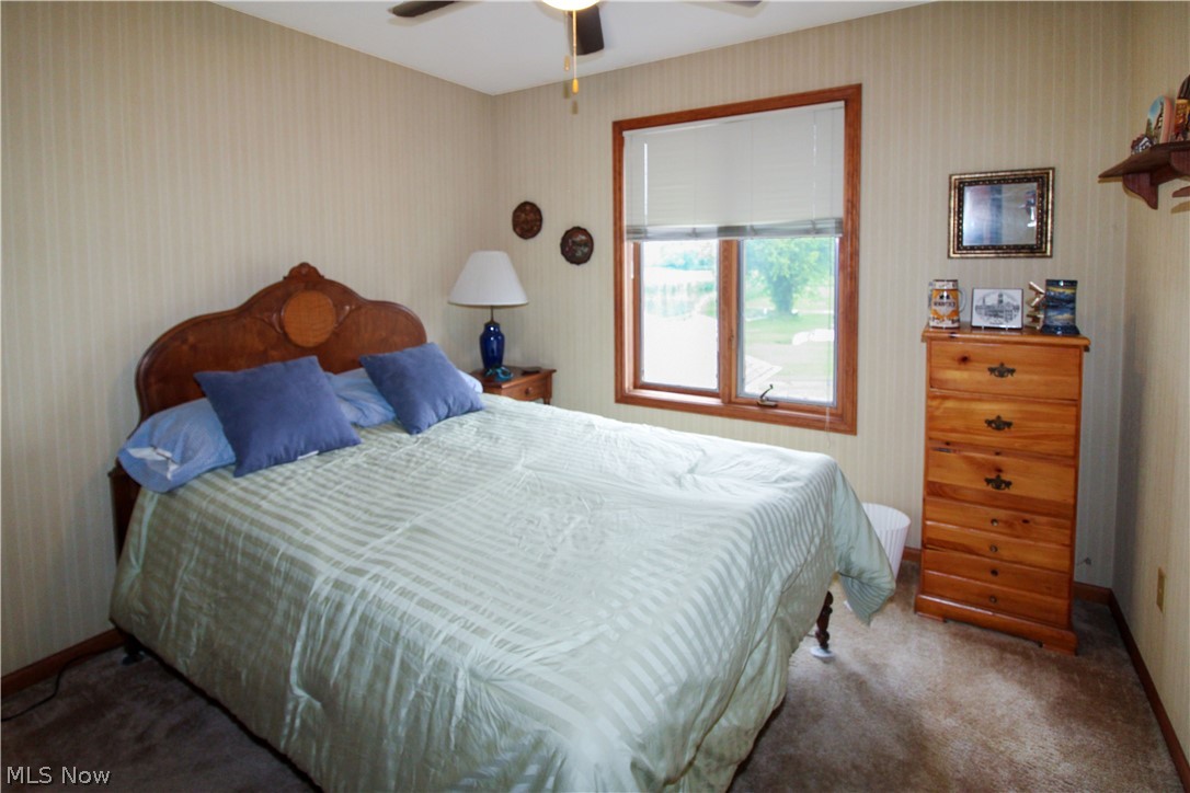 2594 E Sun Valley Drive Port Clinton OH 43452