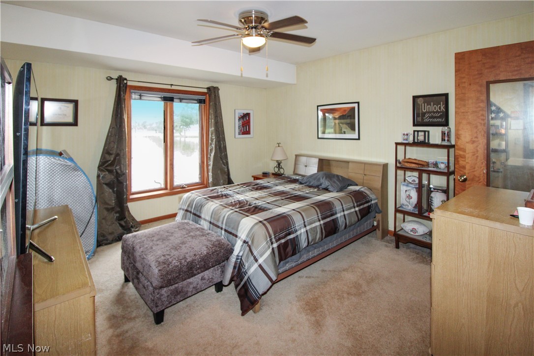 2594 E Sun Valley Drive Port Clinton OH 43452