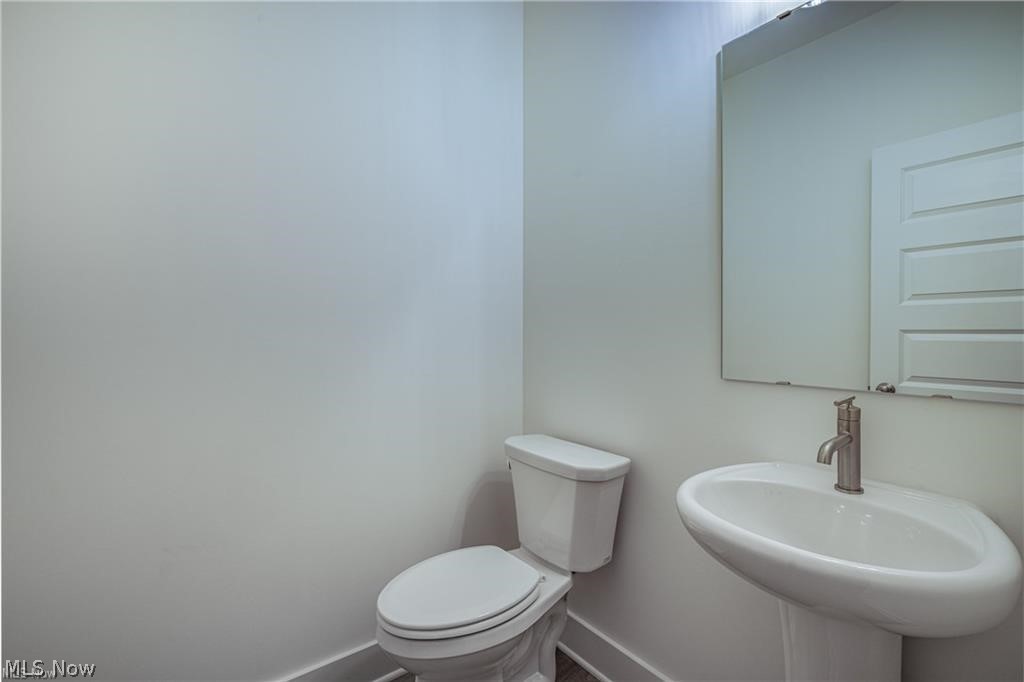 2085 Glenmont Drive Brunswick OH 44212