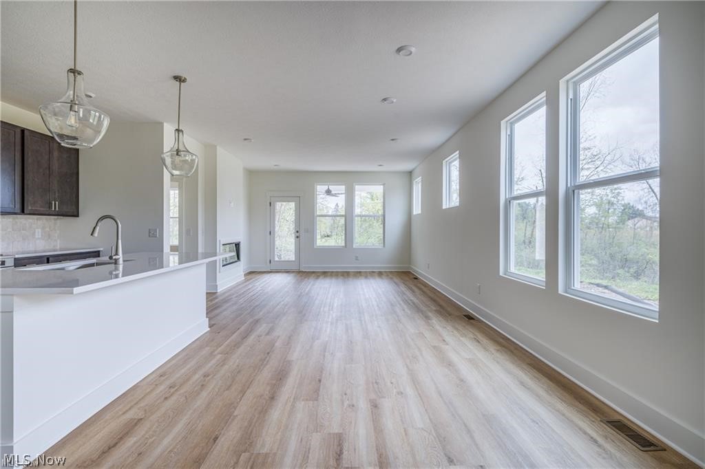 2085 Glenmont Drive Brunswick OH 44212