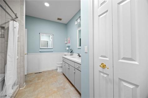 6956 Cottage Circle North Ridgeville OH 44039