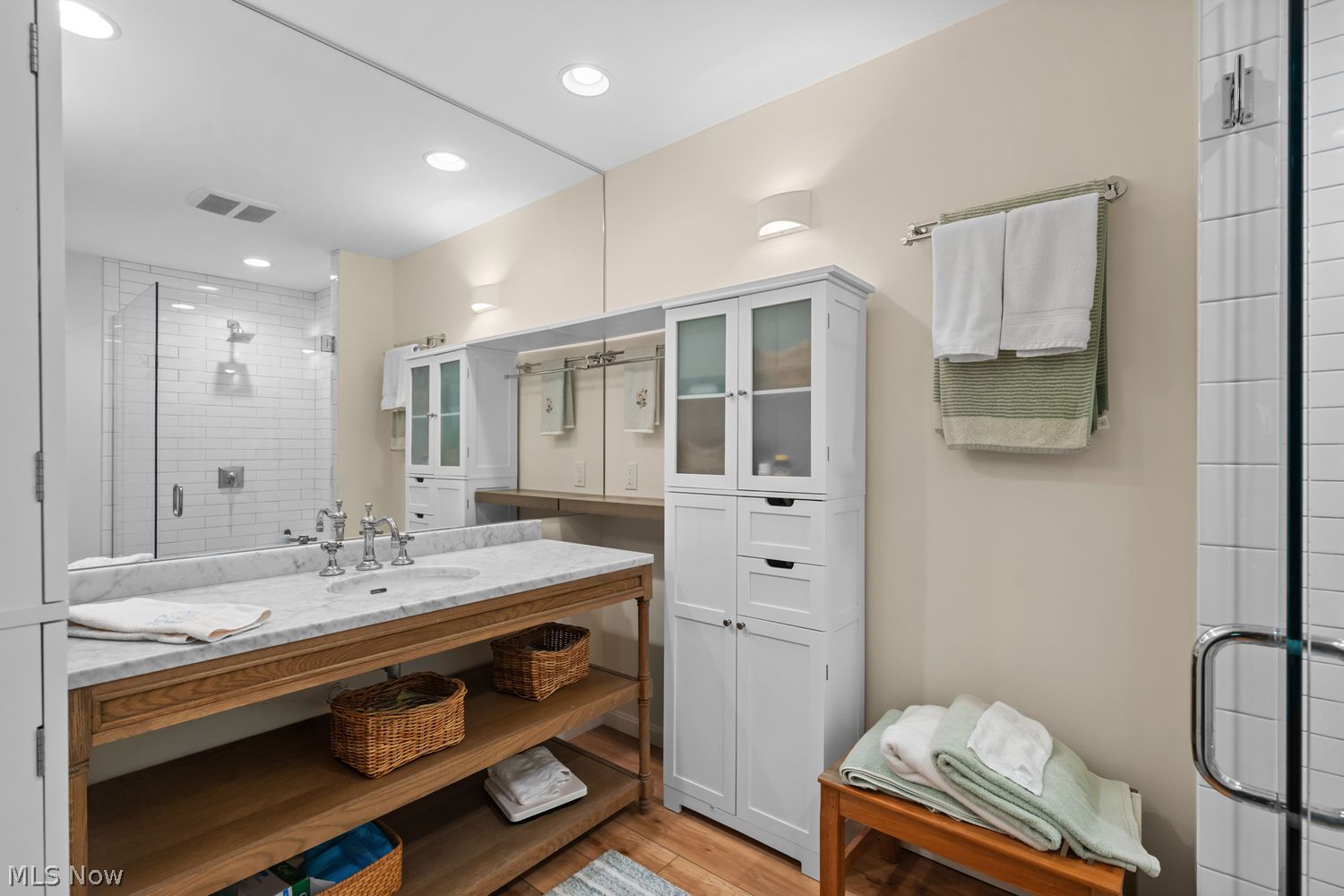 3925-2 Hickory Nut Trail Chagrin Falls OH 44022