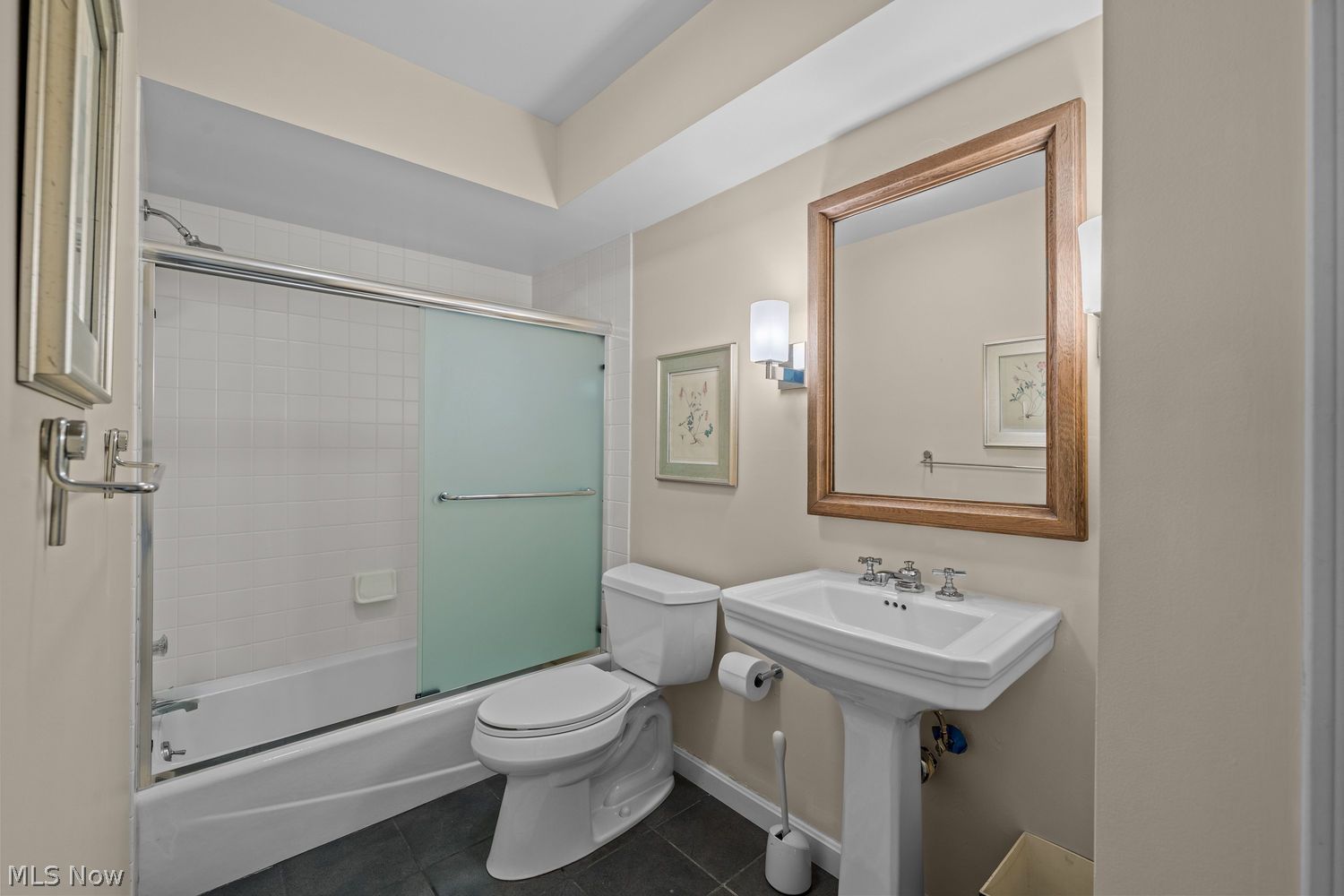 3925-2 Hickory Nut Trail Chagrin Falls OH 44022