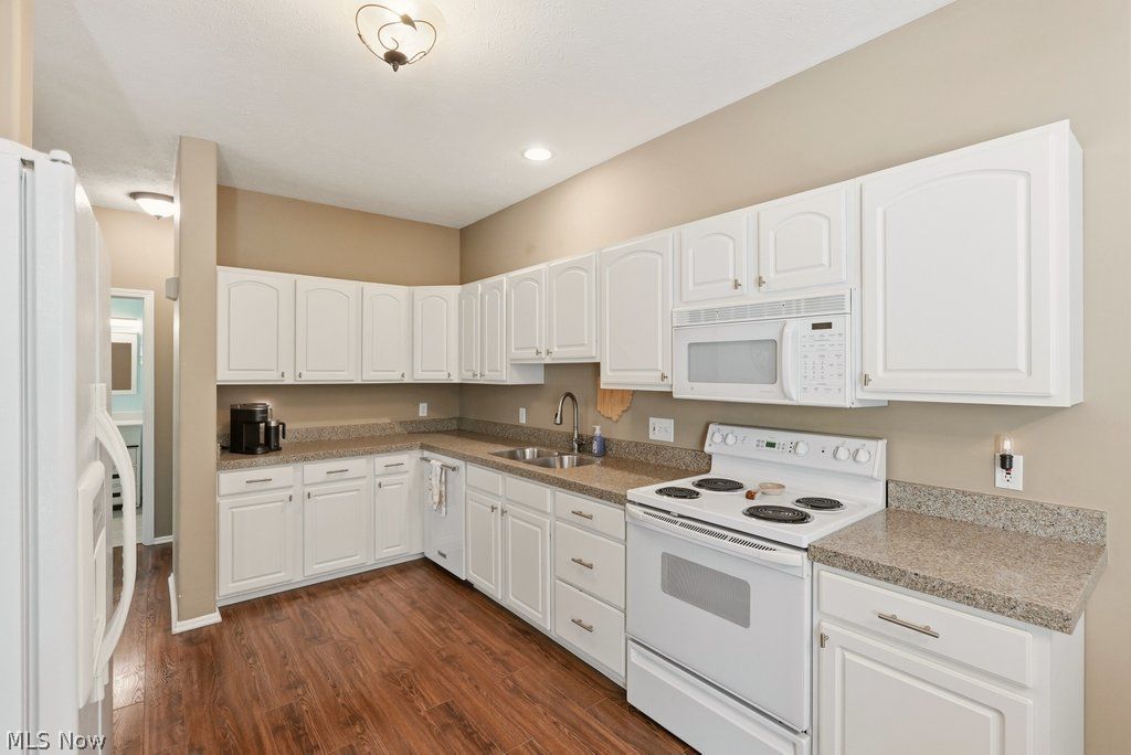 581 Azalea Circle Northfield OH 44067