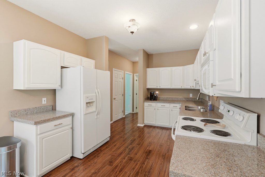 581 Azalea Circle Northfield OH 44067