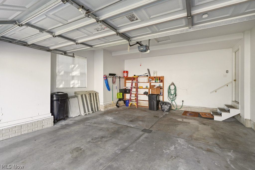 581 Azalea Circle Northfield OH 44067