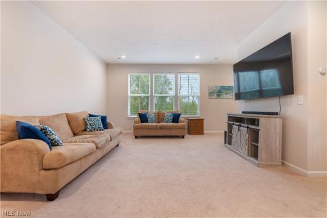 342 E Reno Drive Louisville OH 44641