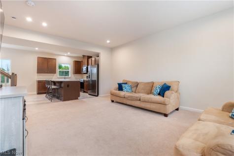 342 E Reno Drive Louisville OH 44641