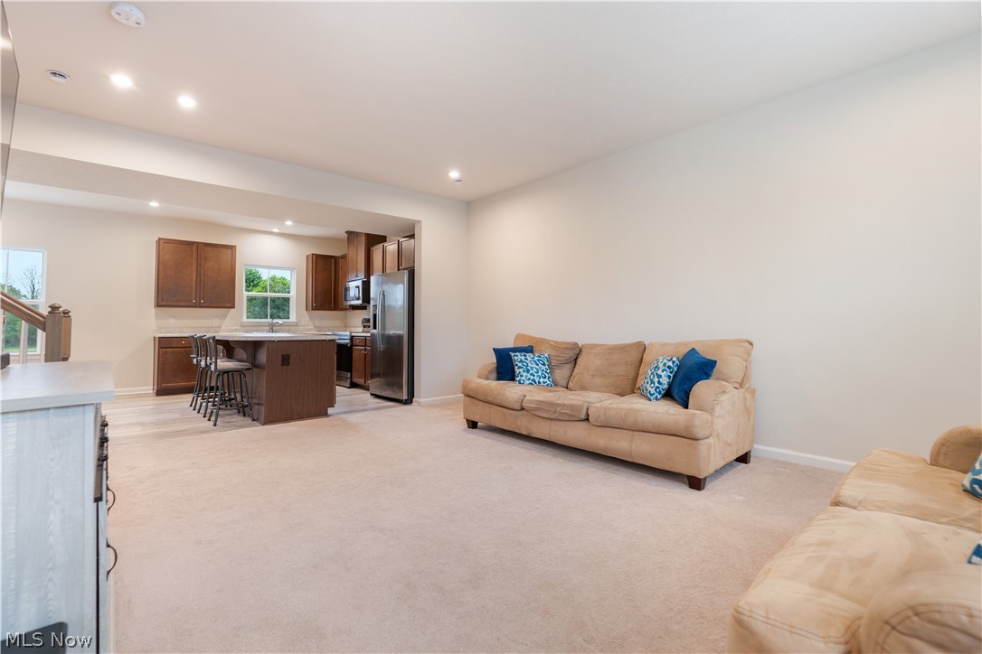 342 E Reno Drive Louisville OH 44641