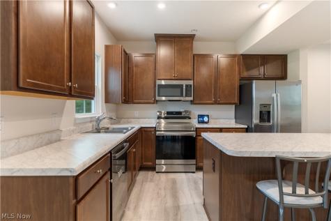 342 E Reno Drive Louisville OH 44641