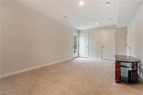 342 E Reno Drive Louisville OH 44641
