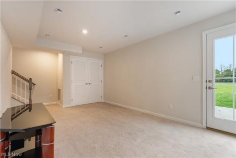 342 E Reno Drive Louisville OH 44641