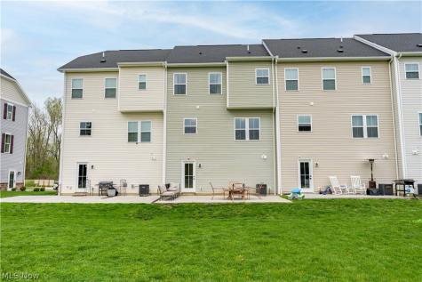 342 E Reno Drive Louisville OH 44641