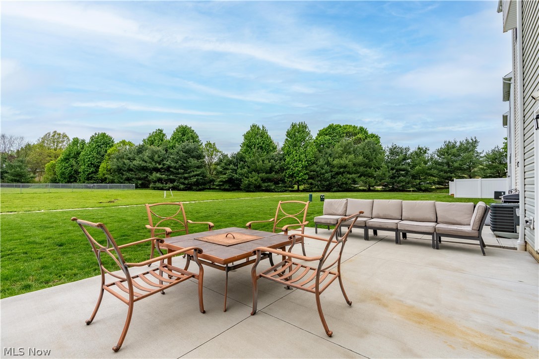 342 E Reno Drive Louisville OH 44641