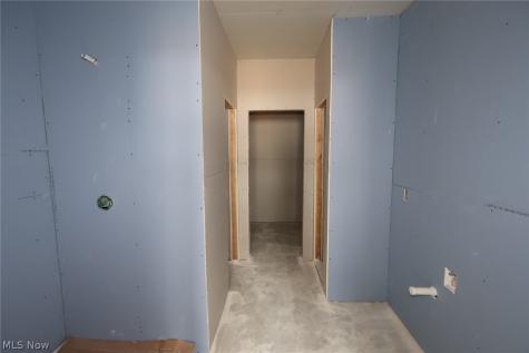 5090 Shepherds Glen Willoughby OH 44094