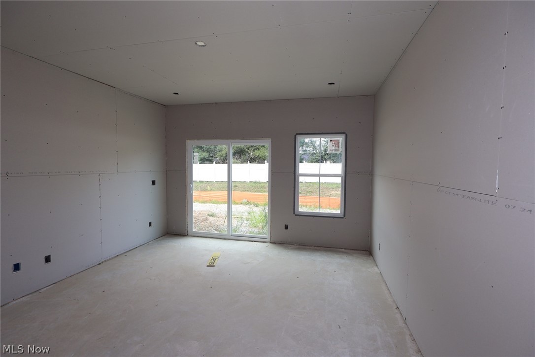 5090 Shepherds Glen Willoughby OH 44094
