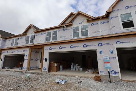 5090 Shepherds Glen Willoughby OH 44094