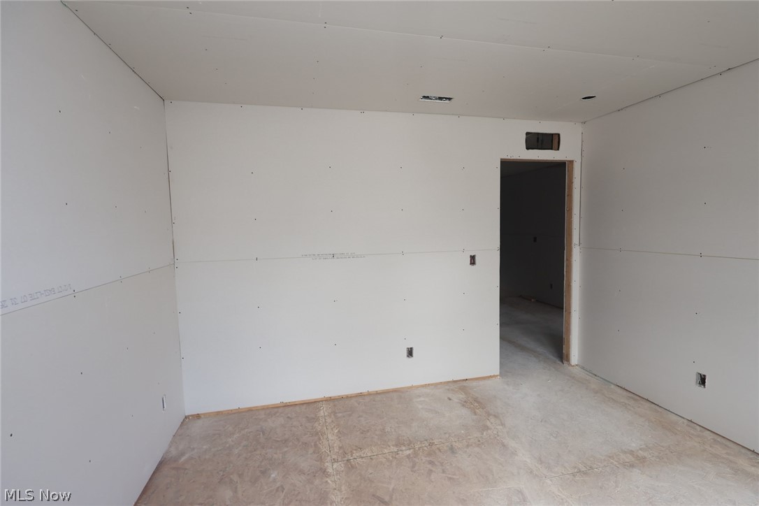 5090 Shepherds Glen Willoughby OH 44094