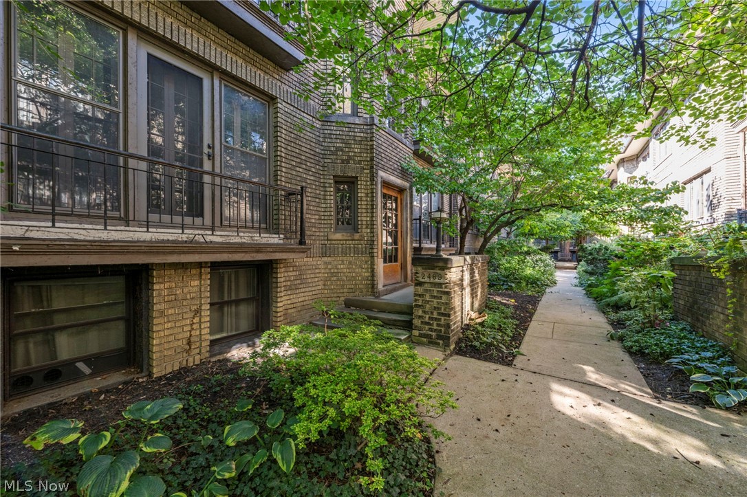 2469 Overlook Road Cleveland Heights OH 44106