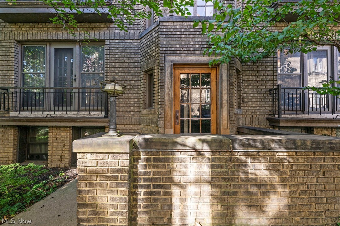 2469 Overlook Road Cleveland Heights OH 44106