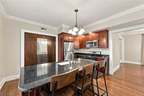 2469 Overlook Road Cleveland Heights OH 44106