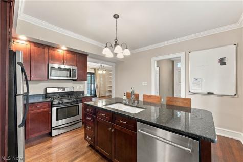 2469 Overlook Road Cleveland Heights OH 44106