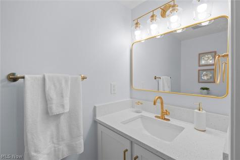 35 Sunset Cove Circle Eastlake OH 44095