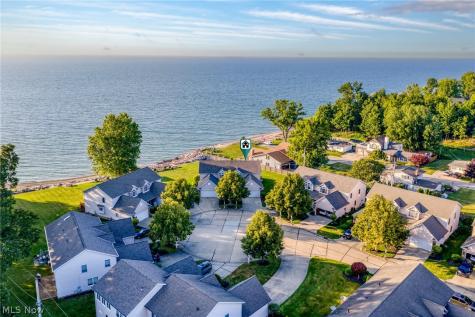 35 Sunset Cove Circle Eastlake OH 44095
