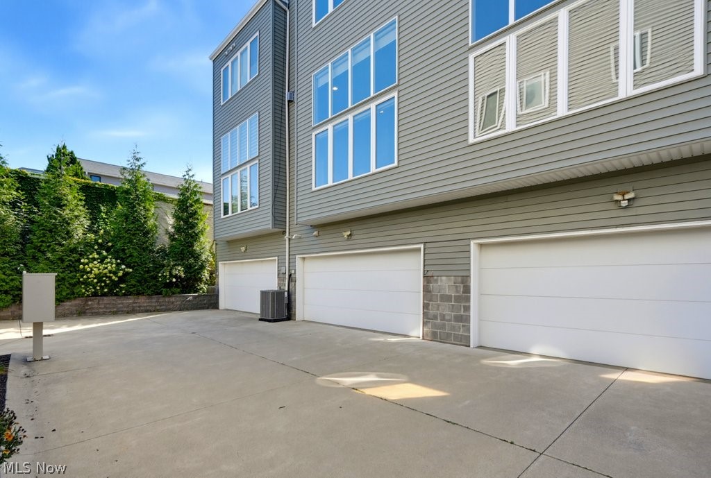 5322 Herman Avenue Cleveland OH 44102