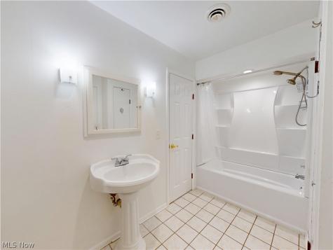 824 S Chillicothe Road Aurora OH 44202