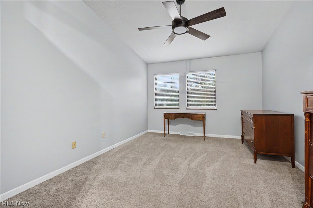 1323 Red Tail Hawk Court Youngstown OH 44512