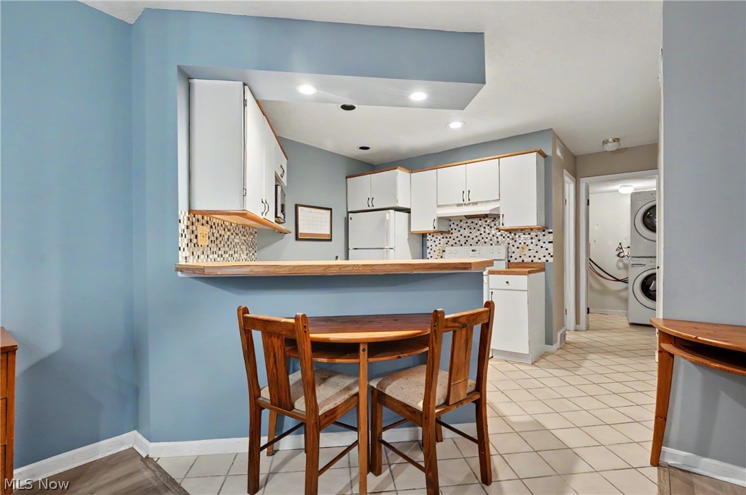 1323 Red Tail Hawk Court Youngstown OH 44512