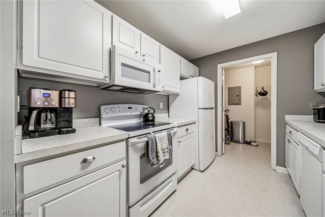 3371 Lenox Village Drive Fairlawn OH 44333