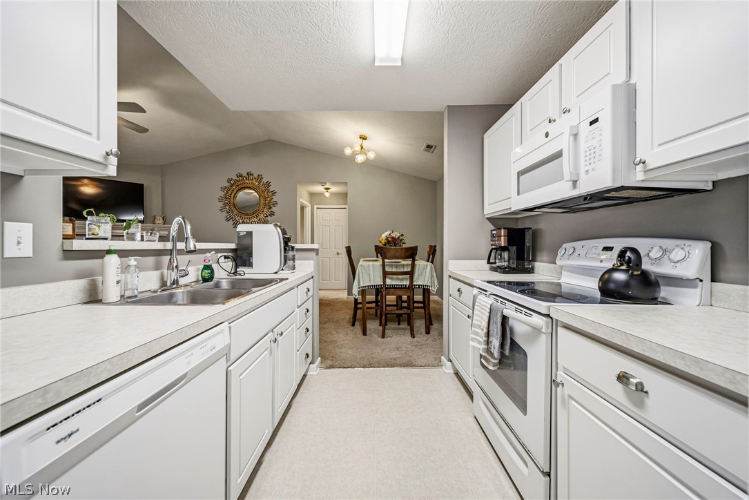 3371 Lenox Village Drive Fairlawn OH 44333