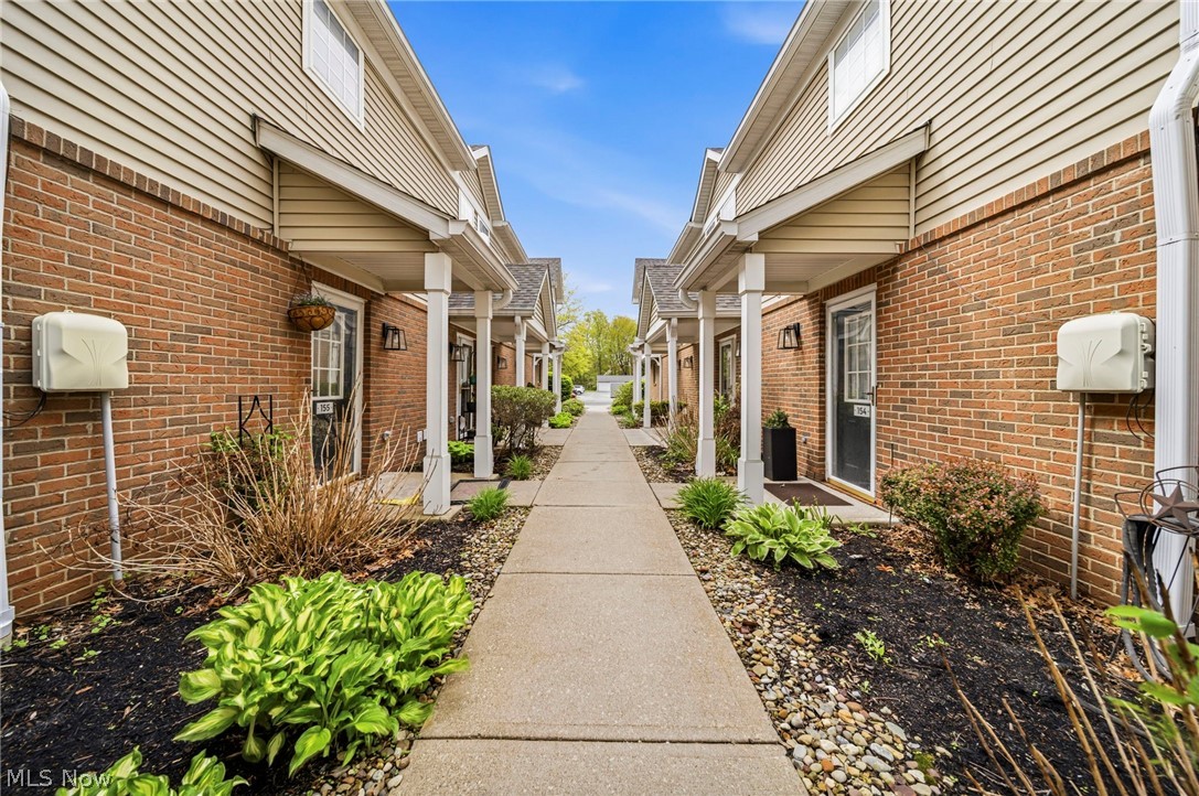 3371 Lenox Village Drive Fairlawn OH 44333