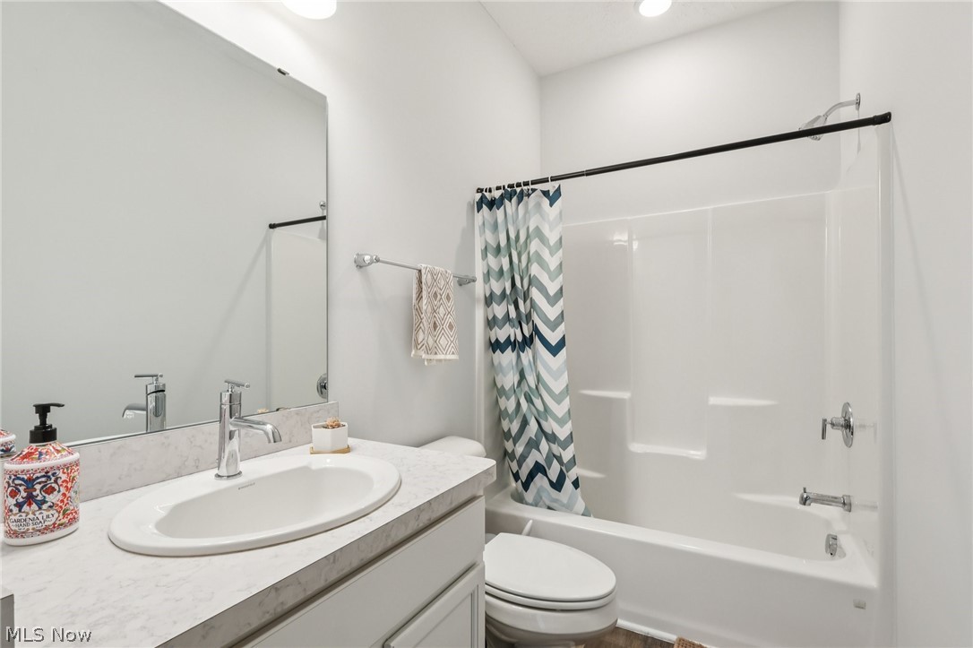 12021 Ashbury Avenue Cleveland OH 44106