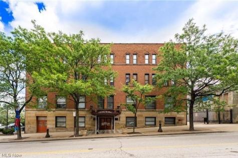 1133 W 9th Street Cleveland OH 44113
