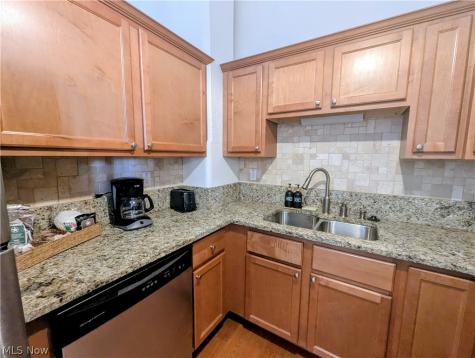 1133 W 9th Street Cleveland OH 44113