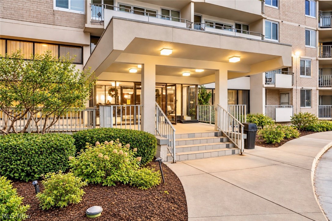 12900 Lake Avenue Lakewood OH 44107