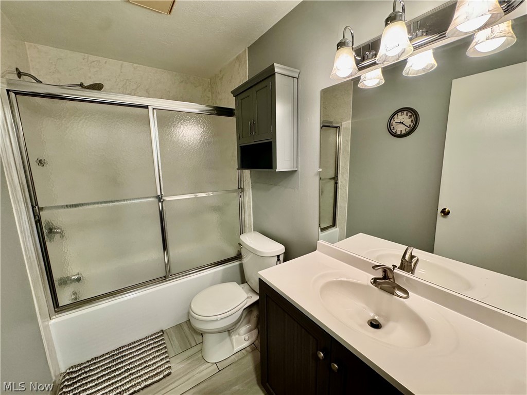 9570 Cove Drive North Royalton OH 44133