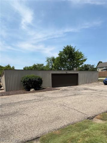 9570 Cove Drive North Royalton OH 44133