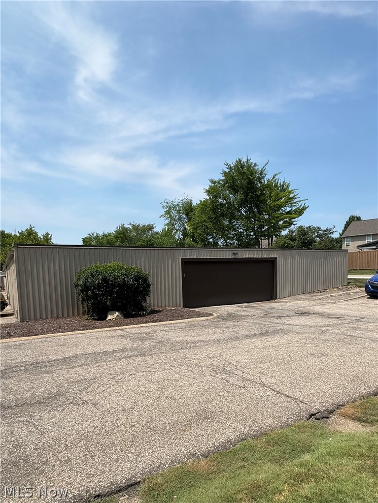 9570 Cove Drive North Royalton OH 44133