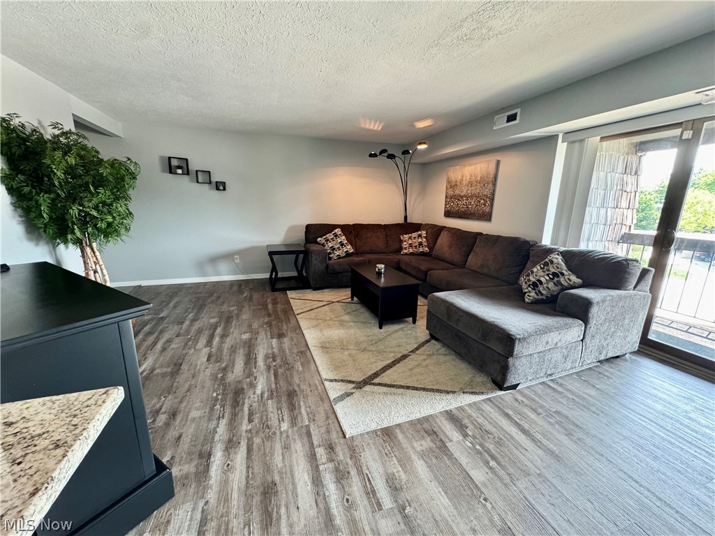 9570 Cove Drive North Royalton OH 44133