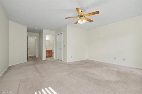 3196 Mariners Island Drive NW Canton OH 44708
