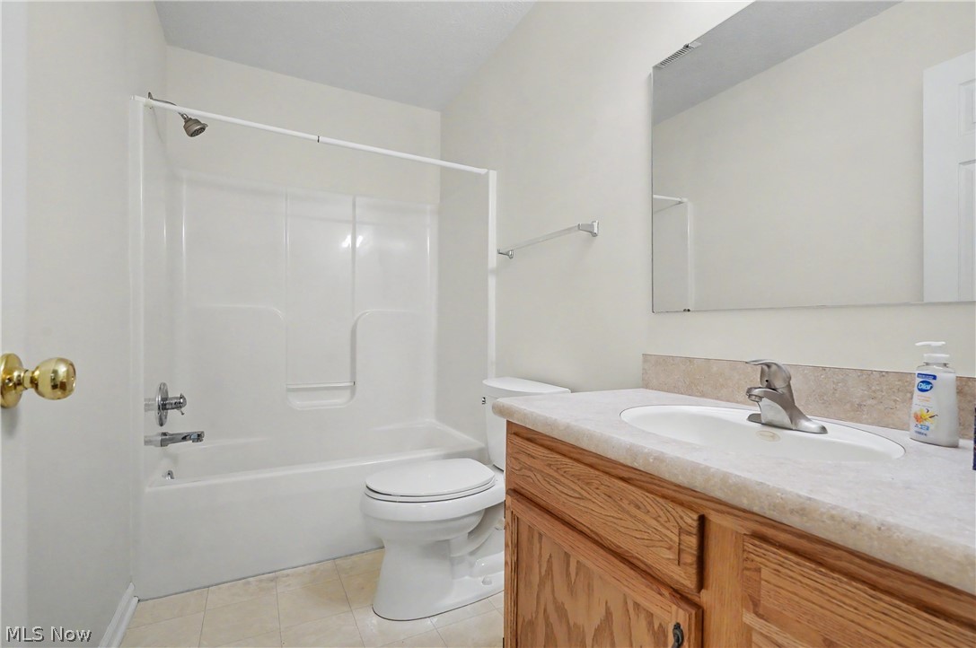 3196 Mariners Island Drive NW Canton OH 44708
