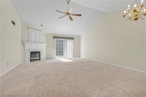 3196 Mariners Island Drive NW Canton OH 44708