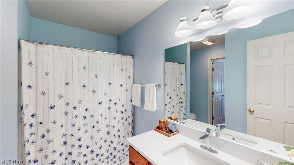 709 Gold Leaf Court Streetsboro OH 44241