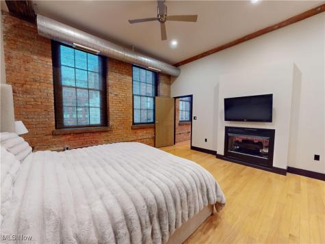 1260 W 4th Street Cleveland OH 44113