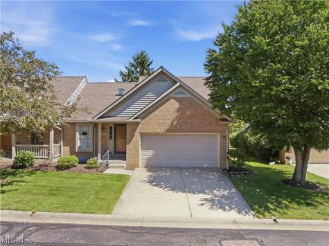 115 Denham Circle NE Canton OH 44721