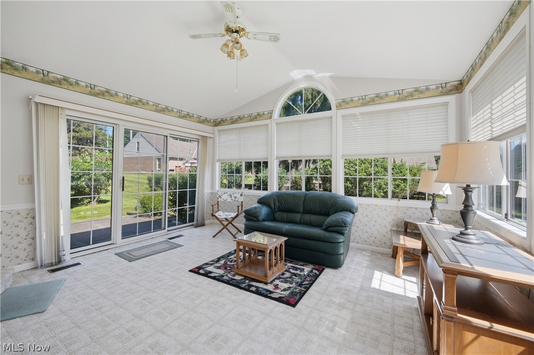 115 Denham Circle NE Canton OH 44721